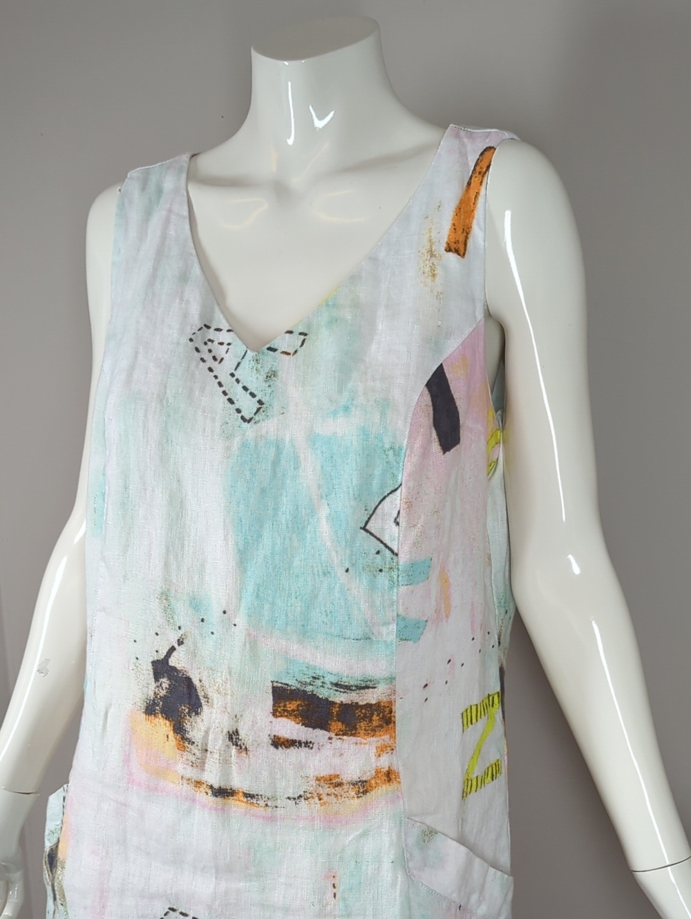 CHARLIE B Linen Dress with Pastel Accents - Picture 6 of 9